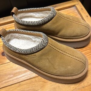 Koolaburra by Ugg